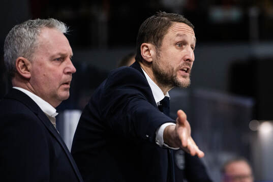 Malmö Redhawks assisterande tränare Jens Nielsen och