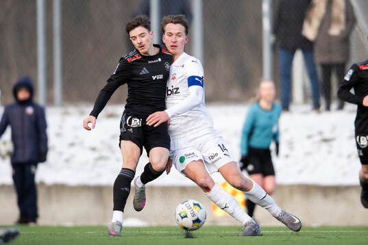 Helsingborgs Lukas Kjellnäs och Ängelholms Elion Lipovica