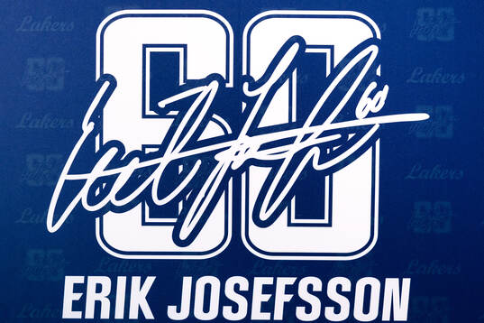 Vepa med Växjös förra spelare Erik Josefsson