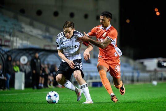 Jonas Svensson of Rosenborg and Sebastian Clemmensen of IFK