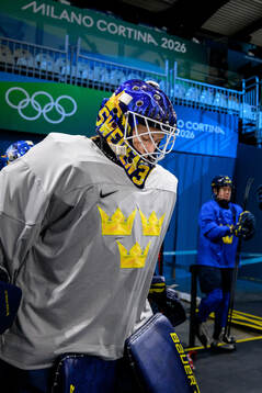 Goaltender Emma Söderberg of Sweden at a ice hockey