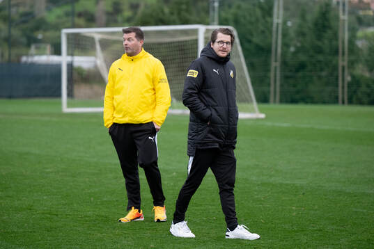 Häckens tränare Jens Gustafsson och sportchef Erik Friberg