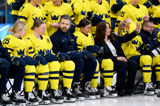 Head coach Ulf Lundberg of Sweden at a ice hockey practice
