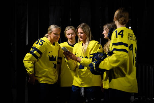 Jenna Raunio, Hilda Svensson, Mira Jungåker and Linnea
