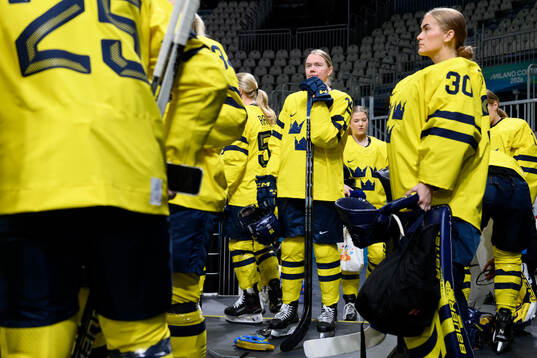 Sara Hjalmarsson of Sweden at an ice hockey practice session