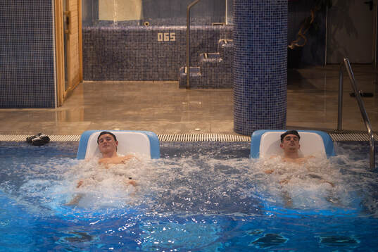 Filip Öhman och XX är på spa