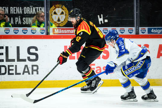 Brynäs Jack Kopacka och Leksands Marcus Karlberg