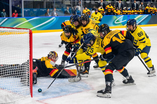 Lina Ljungblom of Sweden scores the 1-1 goal behind