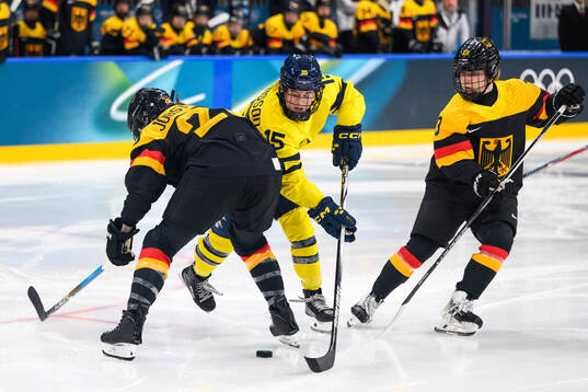 Lisa Johansson of Sweden against Katarina Jobst-Smith and
