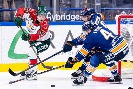 Frölundas Ivar Stenberg, Växjös Zachary Giuttari och