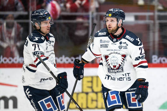 Linköpings Robin Kovacs jublar