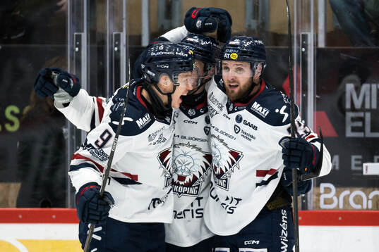 Linköpings Erik Norén och Robin Kovacs jublar