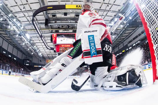 Luleås Oskari Laaksonen gör 2-0 på Örebros målvakt