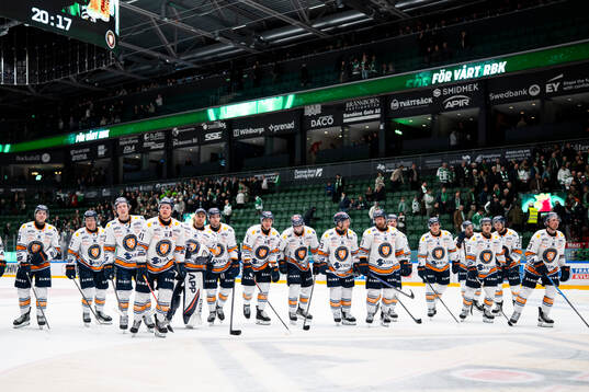 Växjös spelare jublar