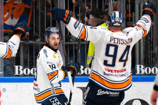 Växjös Reid Gardiner jublar