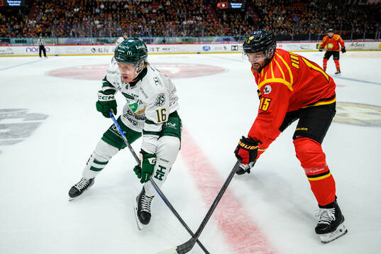 Färjestads Hampus Plato och Brynäs Simon Bertilsson