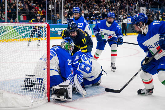 Josefin Bouveng of Sweden against goaltender Martina Fedel