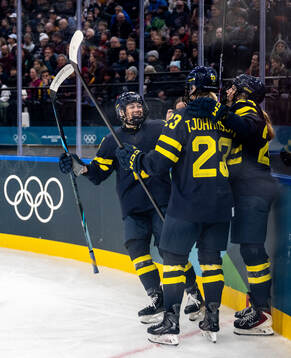 Thea Johansson of Sweden celebrates the 5-1 goal  with