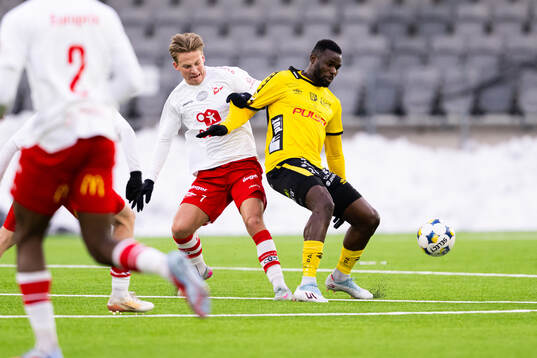 Fredrikstads Benjamin Faraas och Elfsborgs Buhari Ibrahim