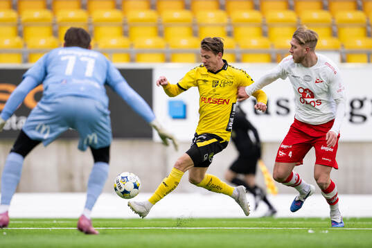 Elfsborgs Simon Hedlund och Fredrikstads Fredrik Holmé