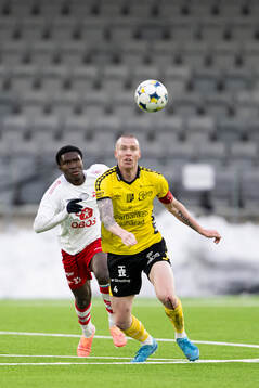 Fredrikstads Daan Yoboue och Elfsborgs Thomas Isherwood