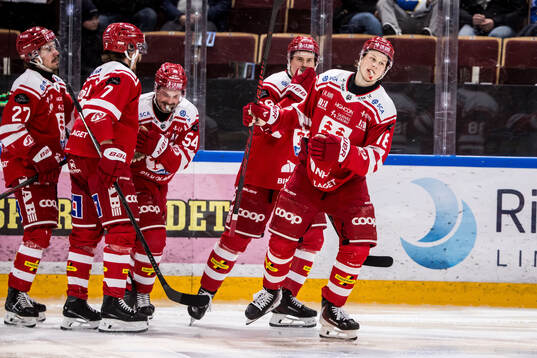 Timrås Eddie Genborg jublar