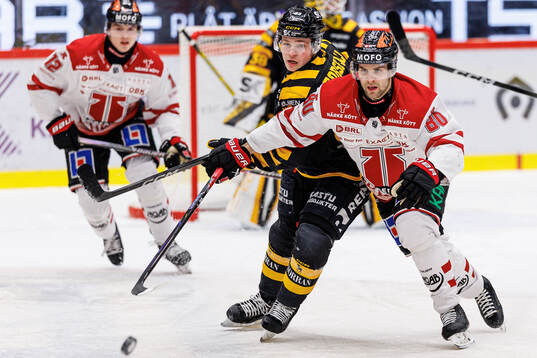 Skellefteås Zeb Forsfjäll och Örebros Kalle Miketinac