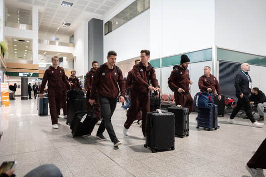 Sidney Crosby of Canada arrives