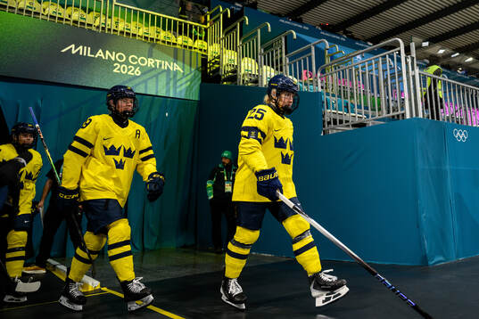 Sara Hjalmarsson and Lina Ljungblom of Sweden