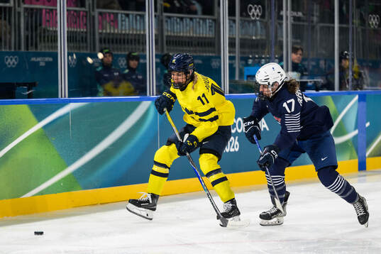Josefin Bouveng of Sweden and Chloe Aurard-Bushee of France