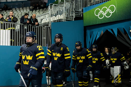 Lina Ljungblom, Sara Hjalmarsson and Hanna Thuvik of Sweden