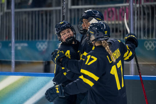 Josefin Bouveng, Mira Hallin and Sofie Lundin of Sweden