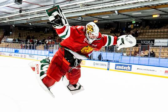 Moras målvakt Marcus Hellgren Smed jublar