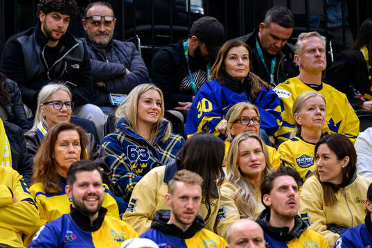 Nicole Laudati, girlfriend of Jesper Bratt in the stands in
