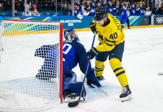 Damian Clara of Italy and Elias Pettersson of Sweden in the