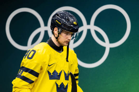 Elias Pettersson of Sweden