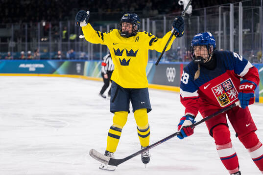 Hanna Olsson of Sweden celebrates the 1-0 goal in the