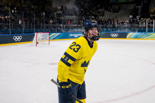 Thea Johansson of Sweden celebrates
