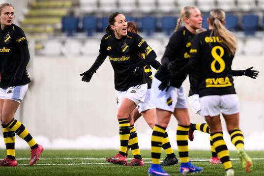 AIKs Anna Oskarsson jublar