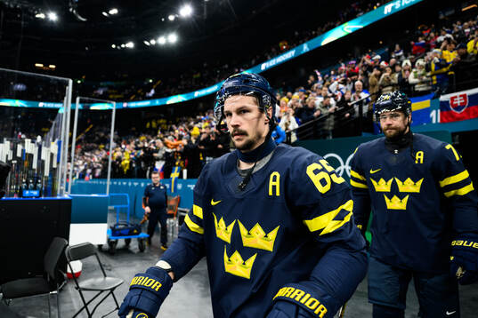 Erik Karlsson and Victor Hedman of Sweden