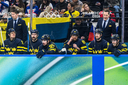 Head coach Sam Hallam of Sweden in the men's ice hockey