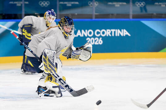 Ebba Svensson Träff of Sweden at an ice hockey practice