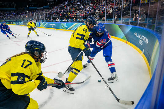 Sofie Lundin and Ida Karlsson of Sweden against Tessa
