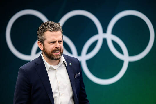 Head coach Ulf Lundberg of Sweden in the women's ice hockey