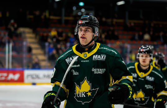 Östersunds Isak Garfve jublar