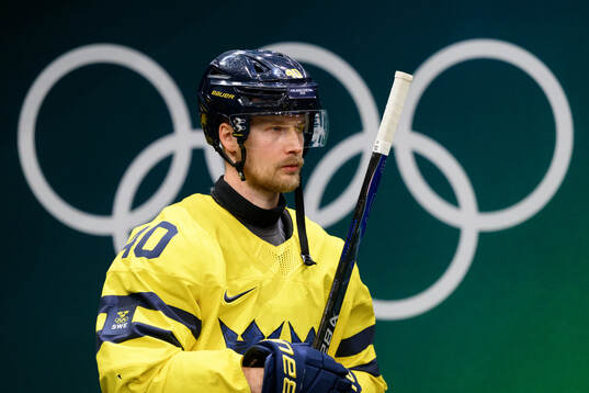 Elias Pettersson of Sweden