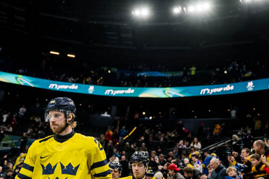 Elias Lindholm of Sweden