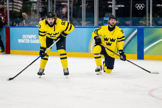 Mika Zibanejad and Adrian Kempe of Sweden