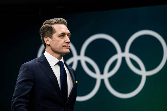 Head coach Sam Hallam of Sweden