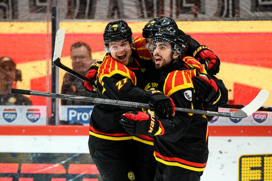 Brynäs Linus Ölund, Mattias Norlinder och Bobby Trivigno